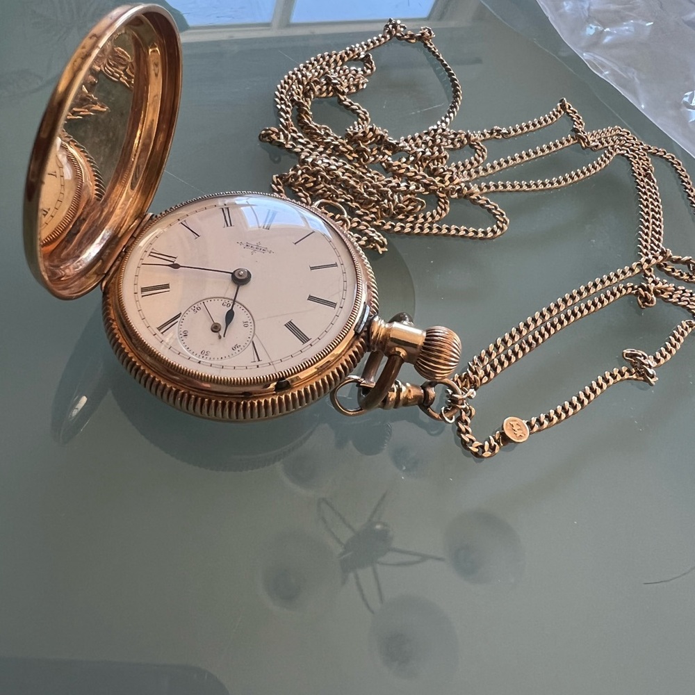 Elgin pocket watch 14k gold with 18.5” gold chain